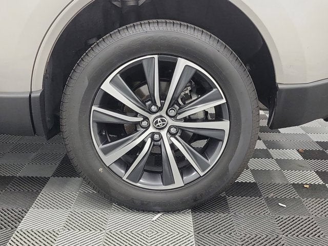 2023 Toyota Venza Base