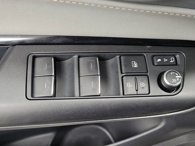 2023 Toyota Venza Base
