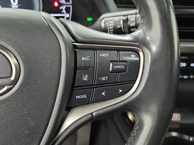 2023 Lexus UX 250h Base