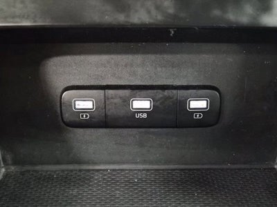 2022 Kia Carnival LXS