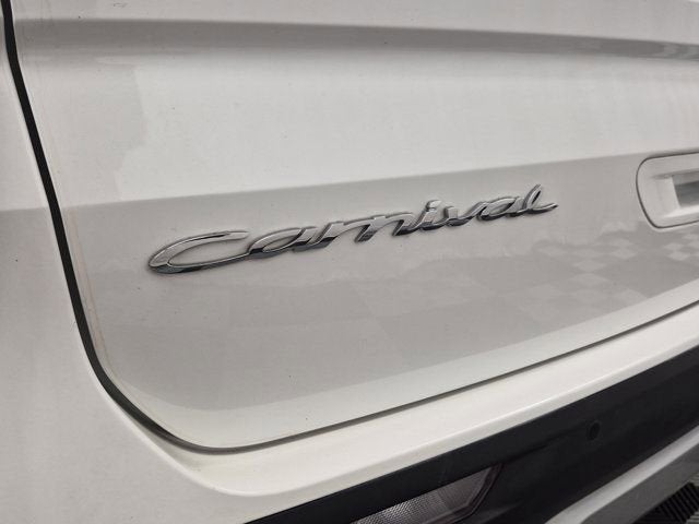 2022 Kia Carnival LXS