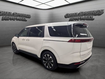2024 Kia Carnival EX