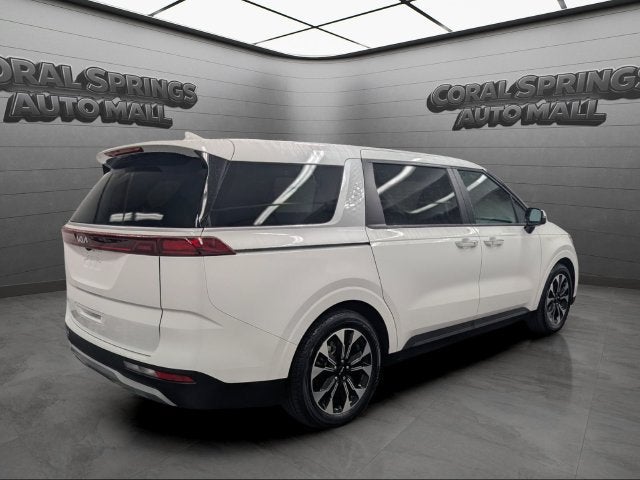 2024 Kia Carnival EX