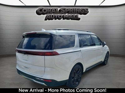 2024 Kia Carnival SX