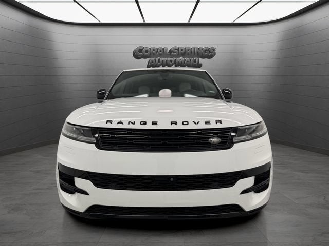 2025 Land Rover Range Rover Sport SE