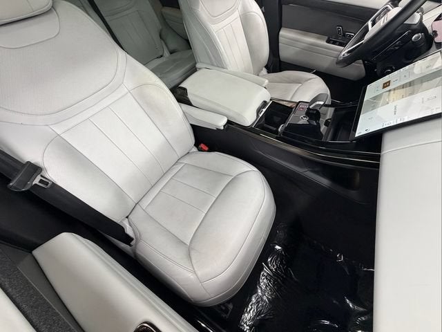 2025 Land Rover Range Rover Sport SE