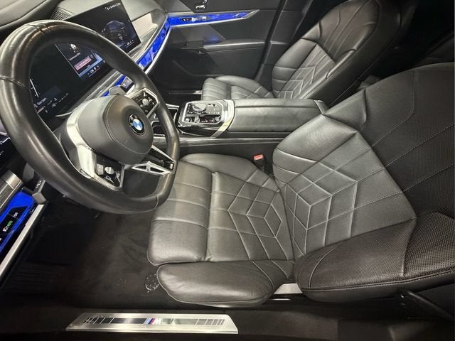 2025 BMW 7 Series 740i
