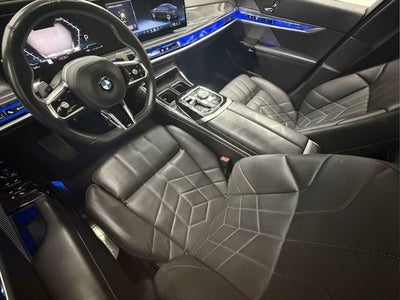 2025 BMW 7 Series 740i