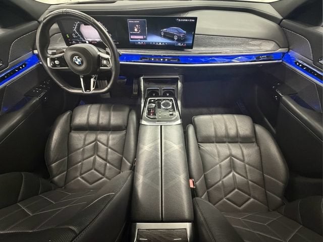 2025 BMW 7 Series 740i