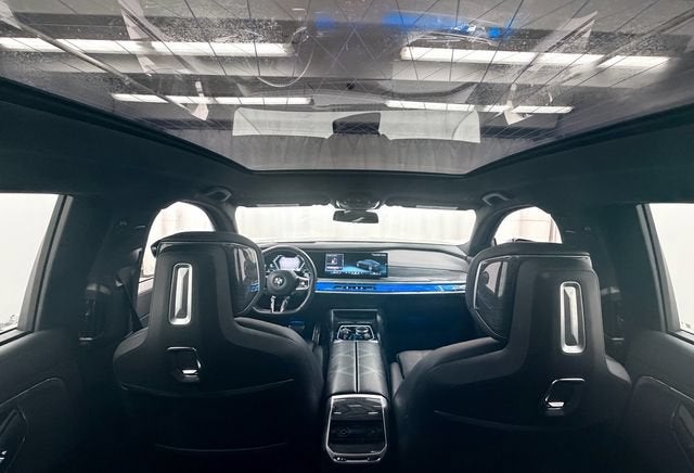 2025 BMW 7 Series 740i