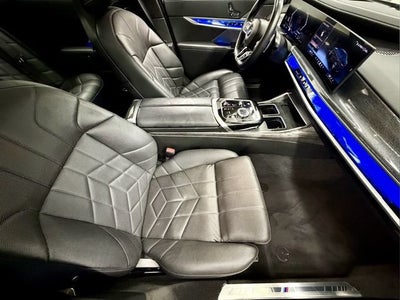 2025 BMW 7 Series 740i