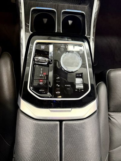 2025 BMW 7 Series 740i