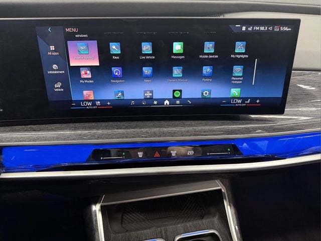 2025 BMW 7 Series 740i