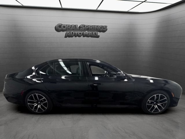 2025 BMW 7 Series 740i