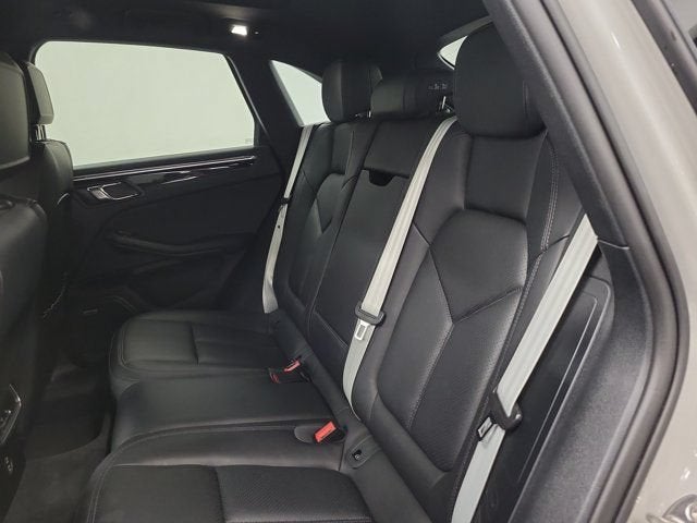2024 Porsche Macan NA