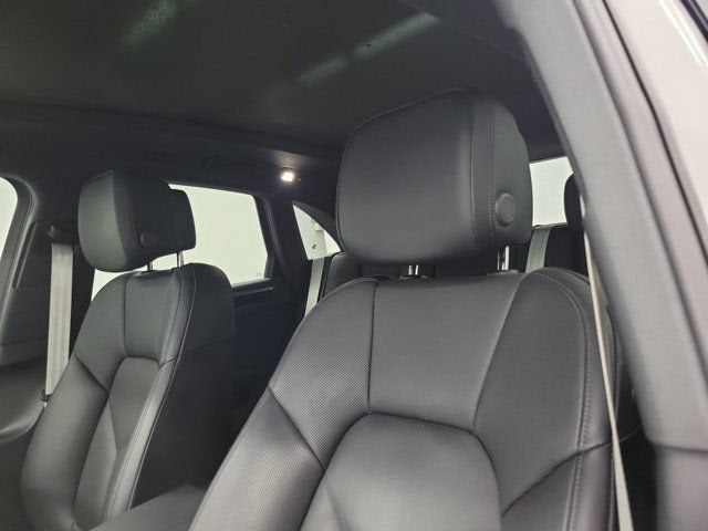 2024 Porsche Macan NA