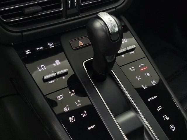 2024 Porsche Macan NA