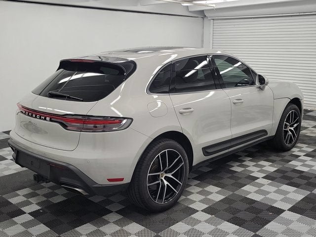 2024 Porsche Macan NA