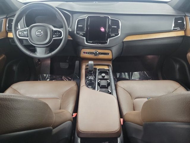 2023 Volvo XC90 Plus