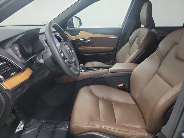 2023 Volvo XC90 Plus