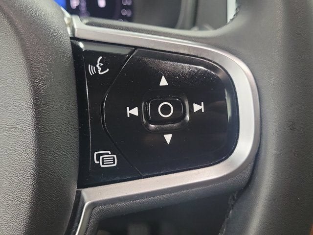 2023 Volvo XC90 Plus